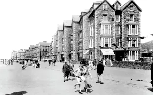 Barmouth: Barmouth, The Promenade 1933