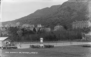 Courts: Barmouth War Memorial
