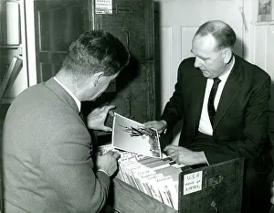Barnabys: BARNABY'S LIBRARY