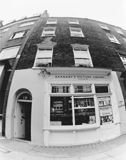 Barnabys: BARNABY'S LIBRARY