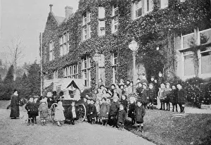 Youngest: Barnardo's Babies Castle, Hawkhurst, Kent - Afternoon Walk