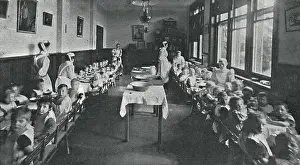 Hawkhurst: Barnardo's Babies Castle, Hawkhurst - Dinner Time