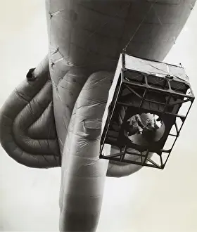 Aerostats: Barrage Balloon Used for Parachute Training During WW2