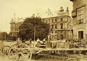 Dilapidation: Barricades on the Lerchenfelderstrasse in
