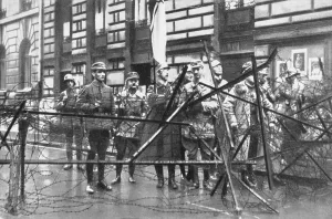 Barricades: Barricades in Munich