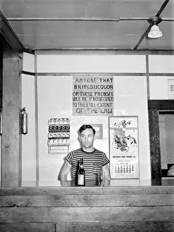 Bartender: Bartender- food and drink