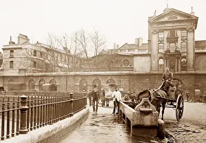 Barts: Bartholomew's Hospital, London