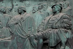Museuminsel: Bas-relief, Berliner Dom, Berlin, Germany