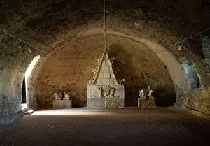 Bourre: Basement, Chateau du Plessis-Bourre, Ecuille