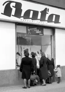 Angered: Bata shoe store