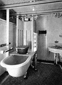 Almanzora: A Bath-room on the R.M.S.P. Almanzora, 1920