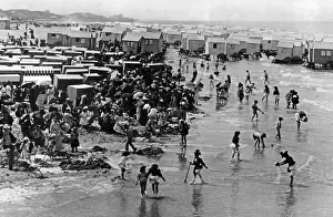 Splash: Bathers at the Nordsee beach in Ostend, 1910