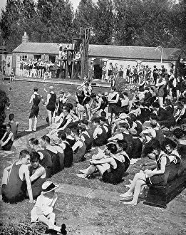 Amenities: Bathers at the Open Air Baths in Chiswick