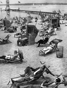 Bather: Bathers at Wannsee beach, 1939