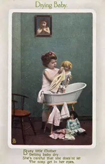 Dries: BATHING DOLLY (PHOTO)