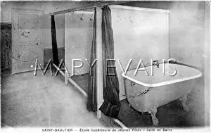 Cubicles: BATHROOM/GIRLS SCHOOL