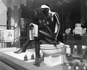 Trendy: BATHROOM SHOP DISPLAY