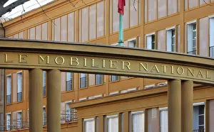 Couronne: Batiment Perret, Le Mobilier National, Paris, France
