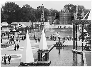 Battersea: BATTERSEA GARDENS 1950S