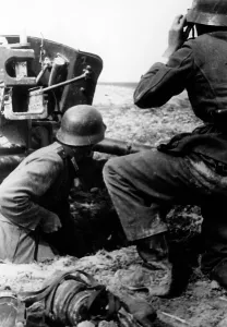 Binoculars: Battle of Oryol, 1942