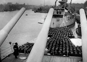 Commissioning: Battleship Admiral Scheer, 1933