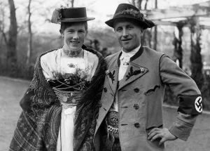 Dirndl: Bauerntag (Farmers Day), 1934
