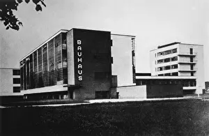 BAUHAUS BUILDING