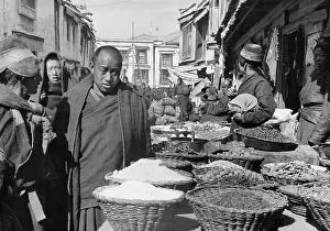 Tibet: Bazaar in Lhasa, 1938/39