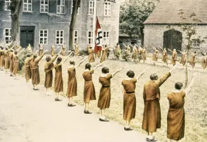 Hoists: BDM (League of German Girls)