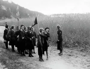 Cornfield: BDM members on a trip, 1935