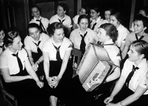 Accordion: BDM training camp in Buckow, 1939