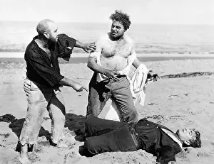 Accuse: Beach brawl