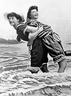Motif: Beach fashion, around 1900