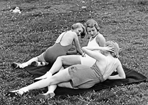 Removing: Beach fashion, 1913