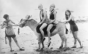 Bourgeois: Beach life, 1926