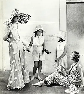 Snelgrove: Beach pyjamas, 1931