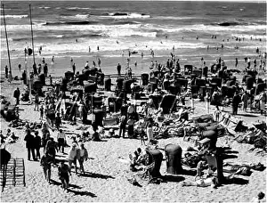 Rippling: BEACH SCENE 1960S