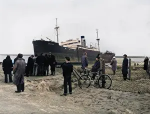 Andrew Besley: Beach scene with ship, South Shields