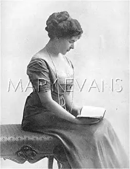 Ex Wife: BEATRICE MARCONI