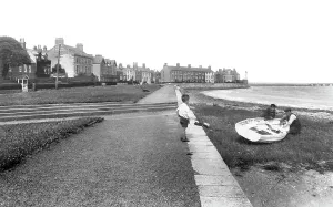 Beaumaris: Beaumaris, West End 1933