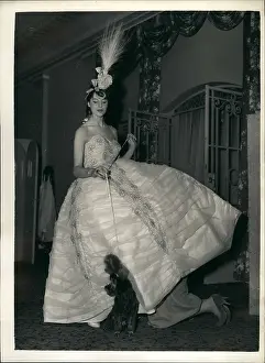Chard: Beauty - Beauty Pageants - Clothing - Cosmetics