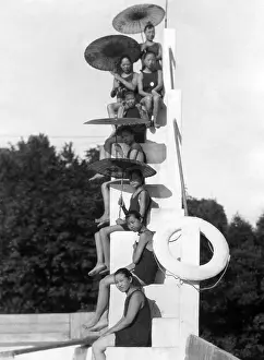 Swimsuits: Beauty competition in Beijing, 1926