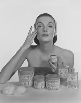 Everett Collection (old Visuals): Beauty secrets