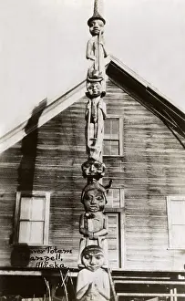 Totem: Beaver Totem Pole - Wrangell, Alaska, USA