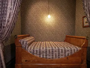 Grandmother: Bed, Chambre des Grand-Meres, Maison de Pierre Loti