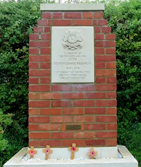 Ieper: Bedfordshire Regiment Memorial, Tyne Cot, CWGC Cemetery