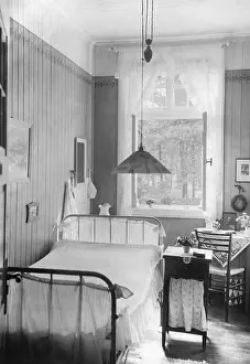 Furnishings: Bedroom, 1925