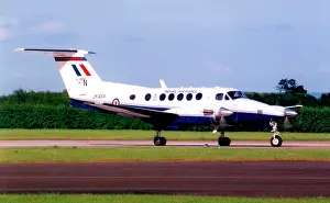B200: Beech King Air B200 ZK454 - N
