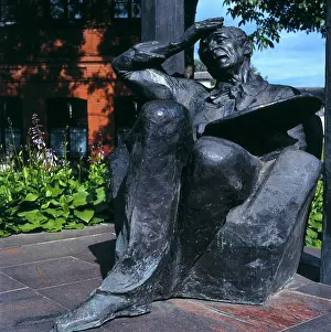 Chagall: BELARUS. Vitebsk. Monument to the painter Marc