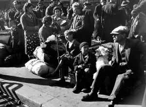 Fled: Belgian refugees in Paris, 1940